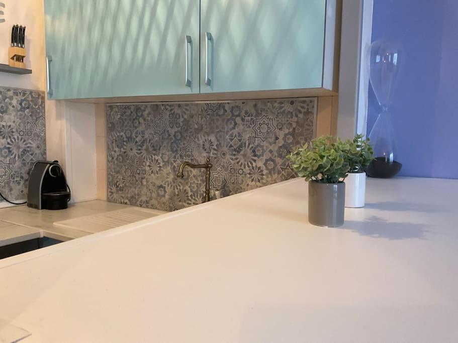 38 Maison Entiere,Place De Parking Et Garage Pour Moto Velo A La Demande Dunkirk Eksteriør billede